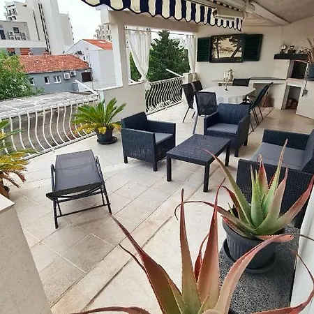Navita Apartment