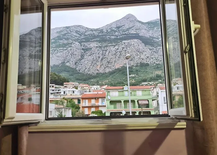 Navita Lägenhet Makarska